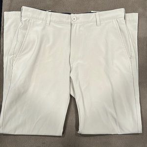 Khaki IZOD Golf Pants Size 32/30